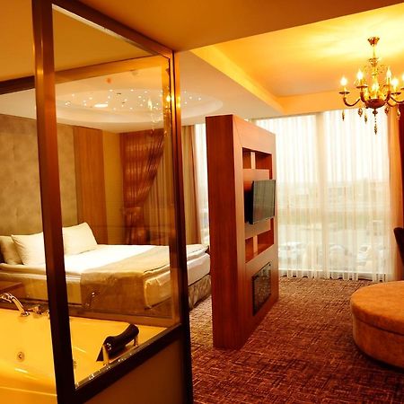 Bendis Hotel Halic Exteriör bild