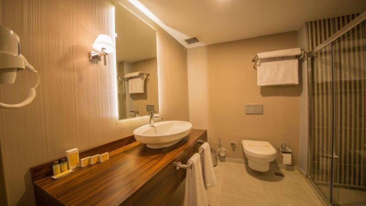 Bendis Hotel Halic Exteriör bild