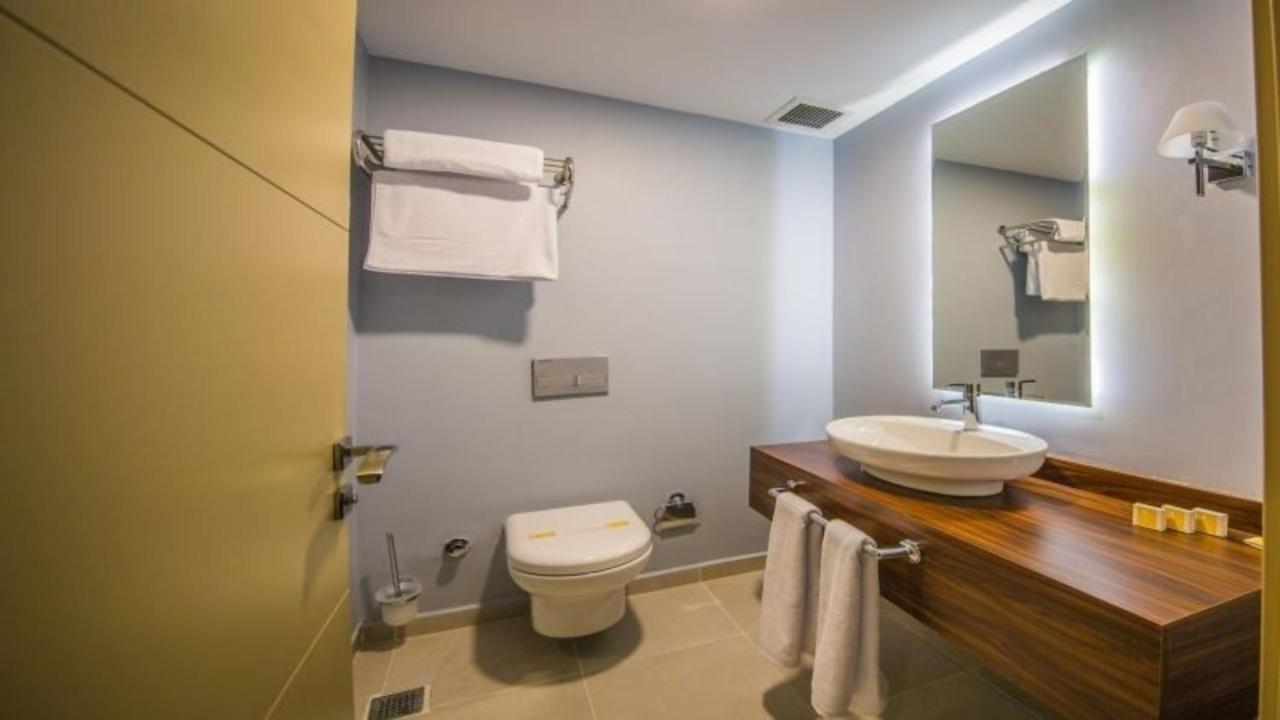 Bendis Hotel Halic Exteriör bild